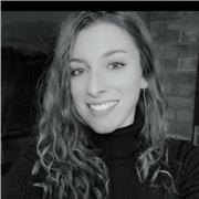 Donne cours de français pour adultes et enfants à distance.